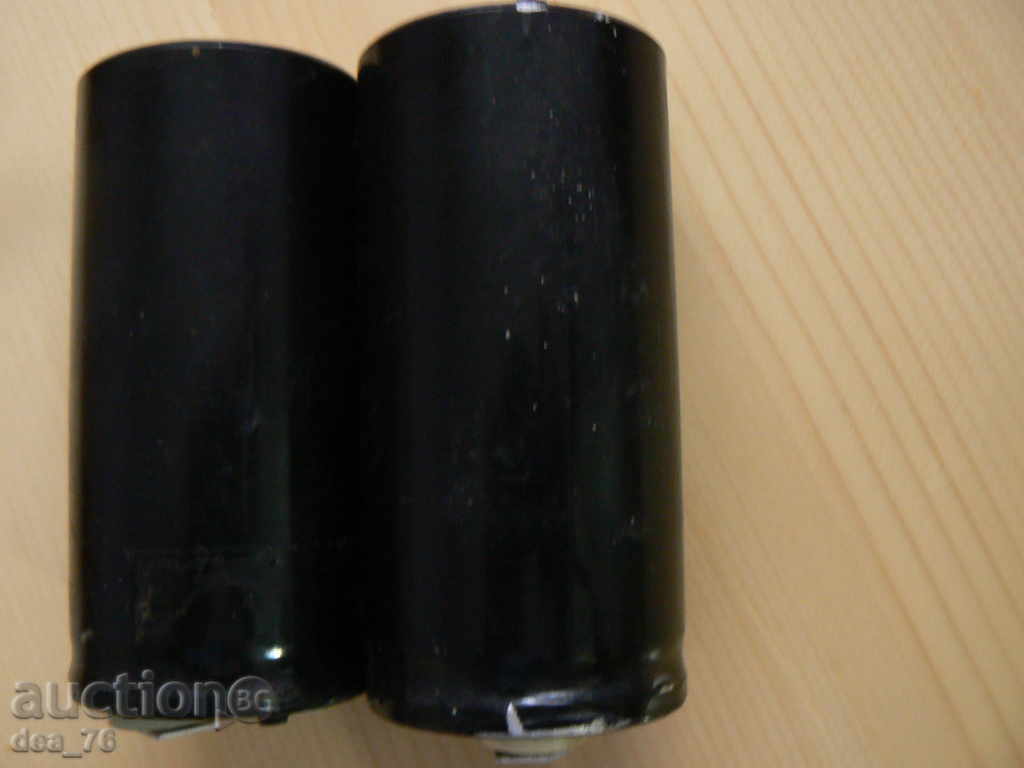 Auction Electronic Elements - Capacitors Large Auction Electronic Elements - Capacitors Large