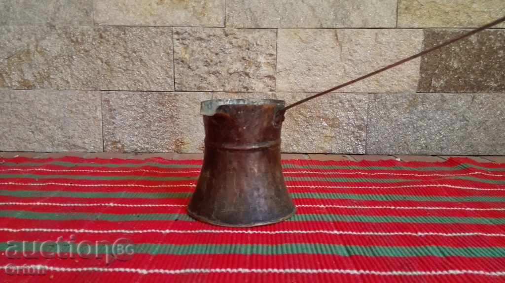 Δημοπρασία Παλιά σφυρήλατο κατσαρόλα χαλκού Δημοπρασία Παλιά σφυρήλατο κατσαρόλα χαλκού