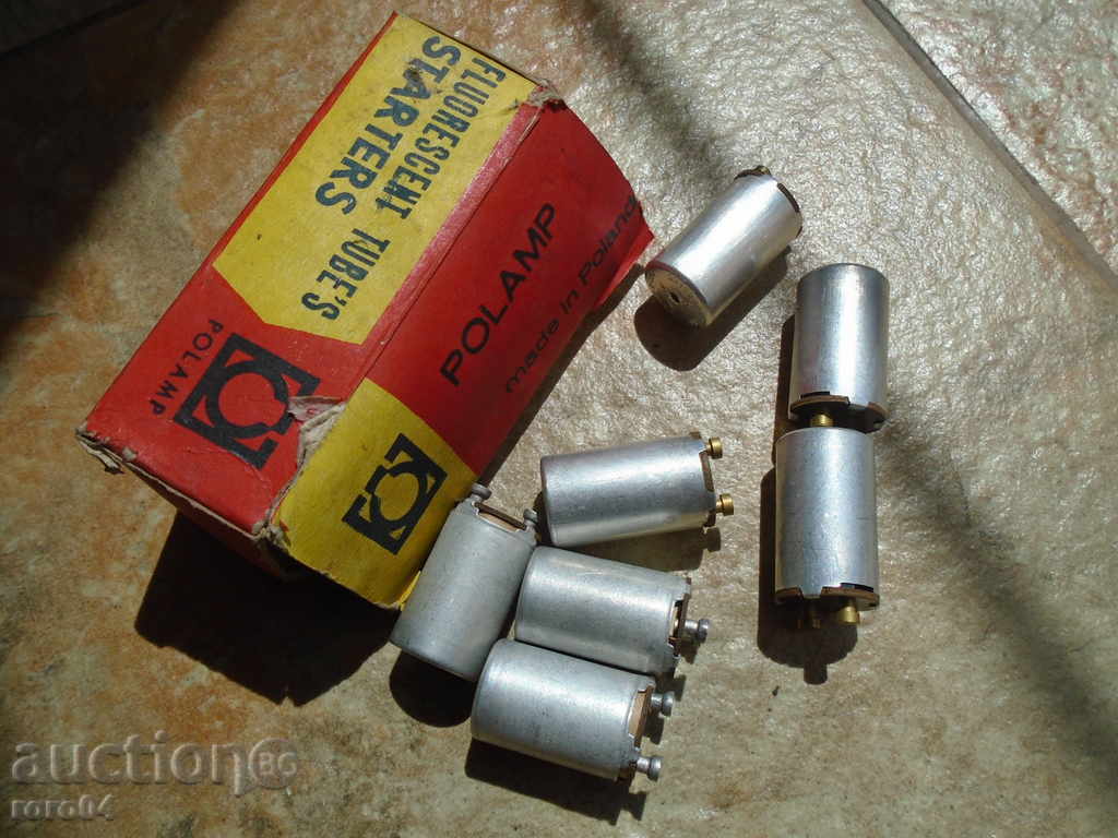 Δημοπρασία ΟΡΕΚΤΙΚΑ για λαμπτήρες φθορισμού - 7 τεμάχια Δημοπρασία ΟΡΕΚΤΙΚΑ για λαμπτήρες φθορισμού - 7 τεμάχια