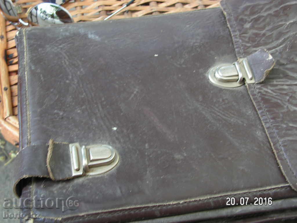 6661. СТАРА ВОЕННА ОФИЦЕРСКА КОМАНДИРСКА ЧАНТА ОТ СОЦА с цена 25.00 лв. | € 12.78