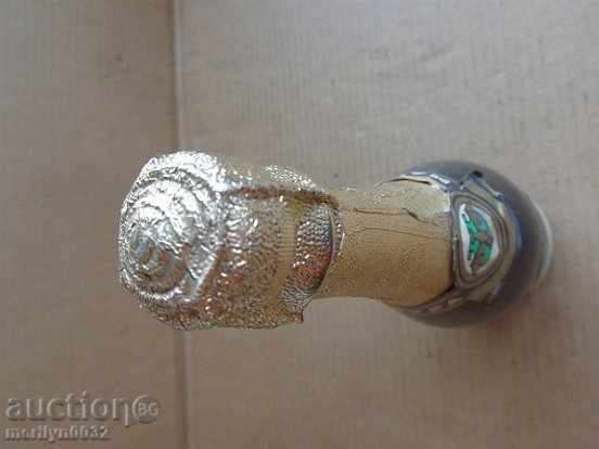 Delivery of Bottle of white sparkling wine "Magura" Champagne UNREASED Delivery of Bottle of white sparkling wine "Magura" Champagne UNREASED