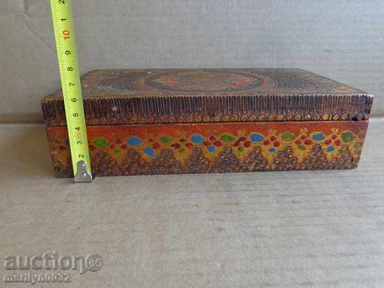 An old pyrographic wooden box hand-painted - 5 An old pyrographic wooden box hand-painted - 5