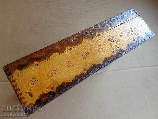 Livrarea cutie Perogrfirana din cei 20 de ani ai secolului XX, Wood