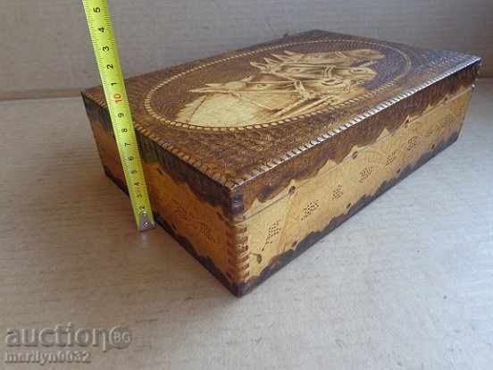 cutie Perogrfirana din cei 20 de ani ai secolului XX, Wood - 5