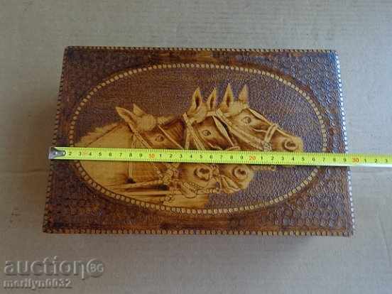 cutie Perogrfirana din cei 20 de ani ai secolului XX, Wood - 6