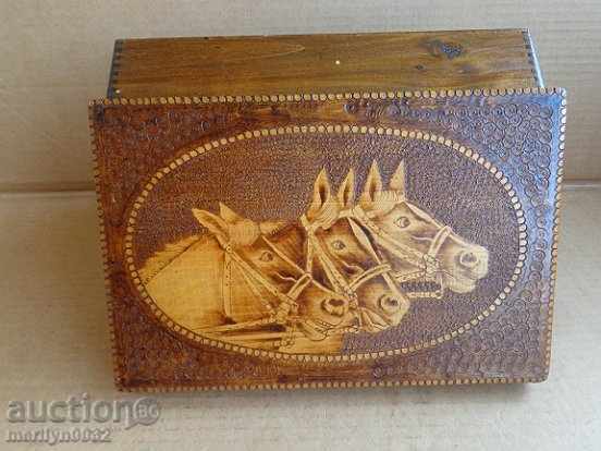 cutie Perogrfirana din cei 20 de ani ai secolului XX, Wood - 7