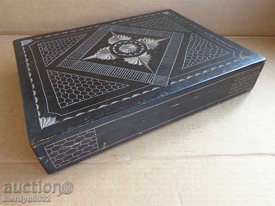 Old carved woodcarving case, twentieth century, wooden - 7 Old carved woodcarving case, twentieth century, wooden - 7