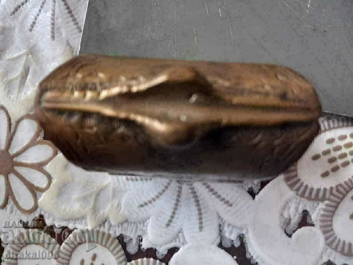 Delivery of Bracelet with flint sight Delivery of Bracelet with flint sight