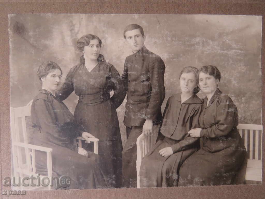 OLD PHOTO - CARDBOARD - 0238 with price 19.99 BGN | € 10.22 OLD PHOTO - CARDBOARD - 0238 with price 19.99 BGN | € 10.22