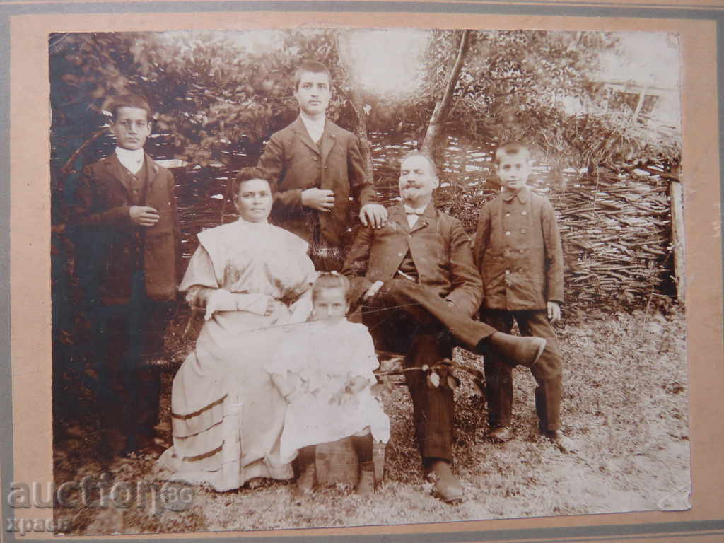 ΠΑΛΙΑ ΦΩΤΟΓΡΑΦΙΑ - ΧΑΡΤΟΝΙ - 0009 με τιμή 24.99 BGN | € 12.78 ΠΑΛΙΑ ΦΩΤΟΓΡΑΦΙΑ - ΧΑΡΤΟΝΙ - 0009 με τιμή 24.99 BGN | € 12.78