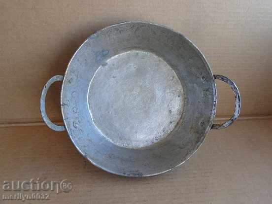Old tin tin copper pot, bakery pan tray pan pan
