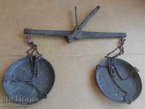 Bulgarian bronze scale palanza scale scales beginning of the 20th century with price 96.00 BGN | € 49.08 Bulgarian bronze scale palanza scale scales beginning of the 20th century with price 96.00 BGN | € 49.08