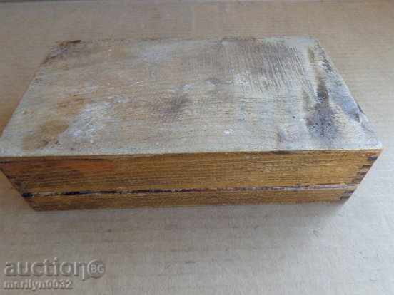 Delivery of Old wooden pyrographic box Delivery of Old wooden pyrographic box