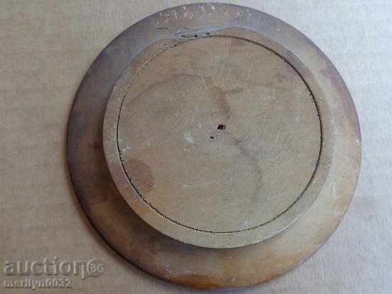 An old wooden pyrograph plate dish picture paint - 6 An old wooden pyrograph plate dish picture paint - 6