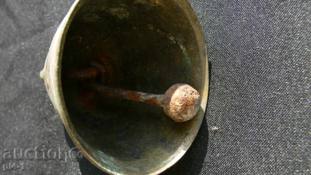 Delivery of Old bronze cauldron, bell Delivery of Old bronze cauldron, bell