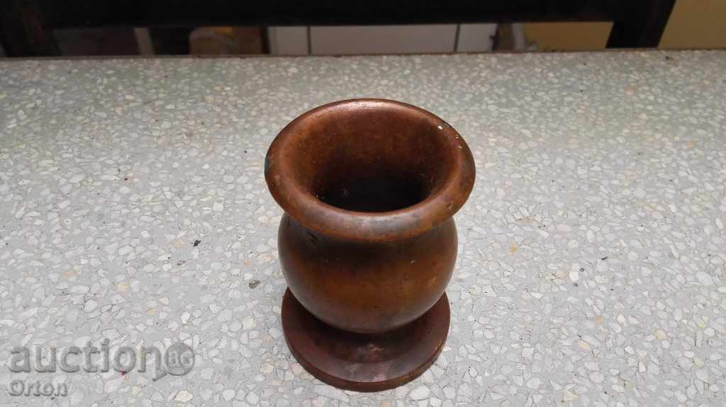 Auction Old massive copper vase Auction Old massive copper vase