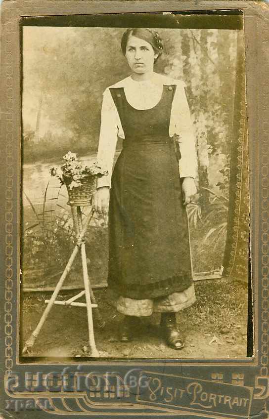 СТАРА ФОТОГРАФИЯ - КАРТОН - М0109