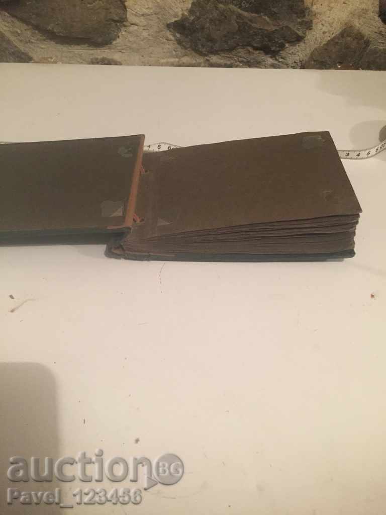 Auction a small collectible album Auction a small collectible album