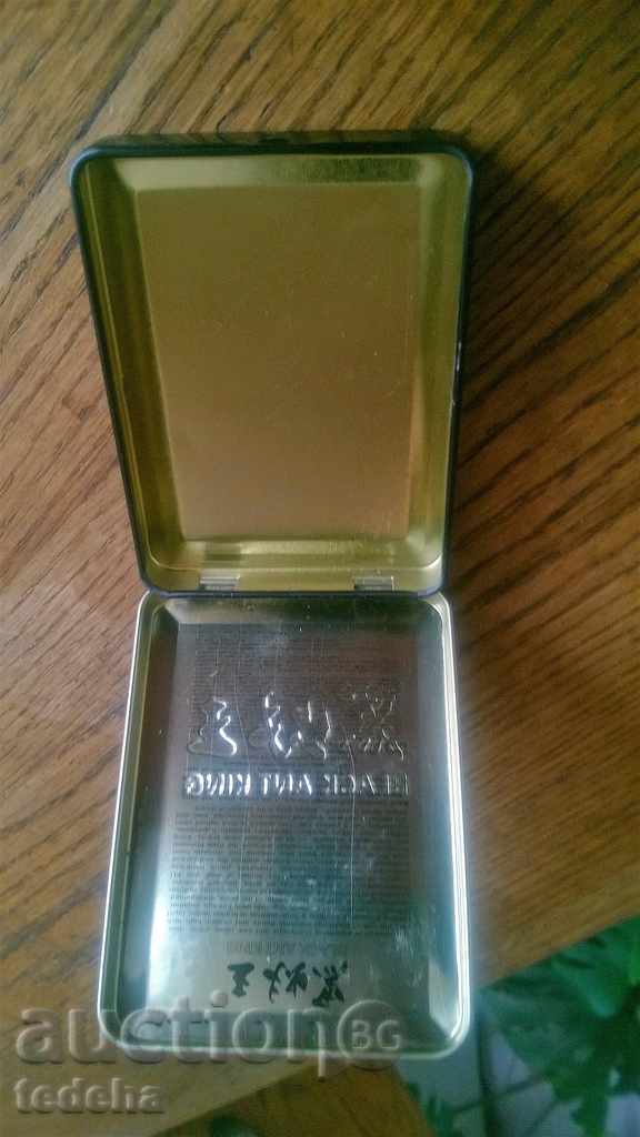 Auction  COLLECTION CASE