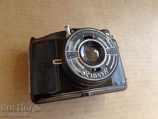 "Pioneer" camera, photo, photograph, Czechoslovakia, 1960s with price 58.00 BGN | € 29.65 "Pioneer" camera, photo, photograph, Czechoslovakia, 1960s with price 58.00 BGN | € 29.65