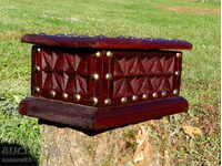 Cutie de bijuterii din lemn masiv, accesorii din alamă