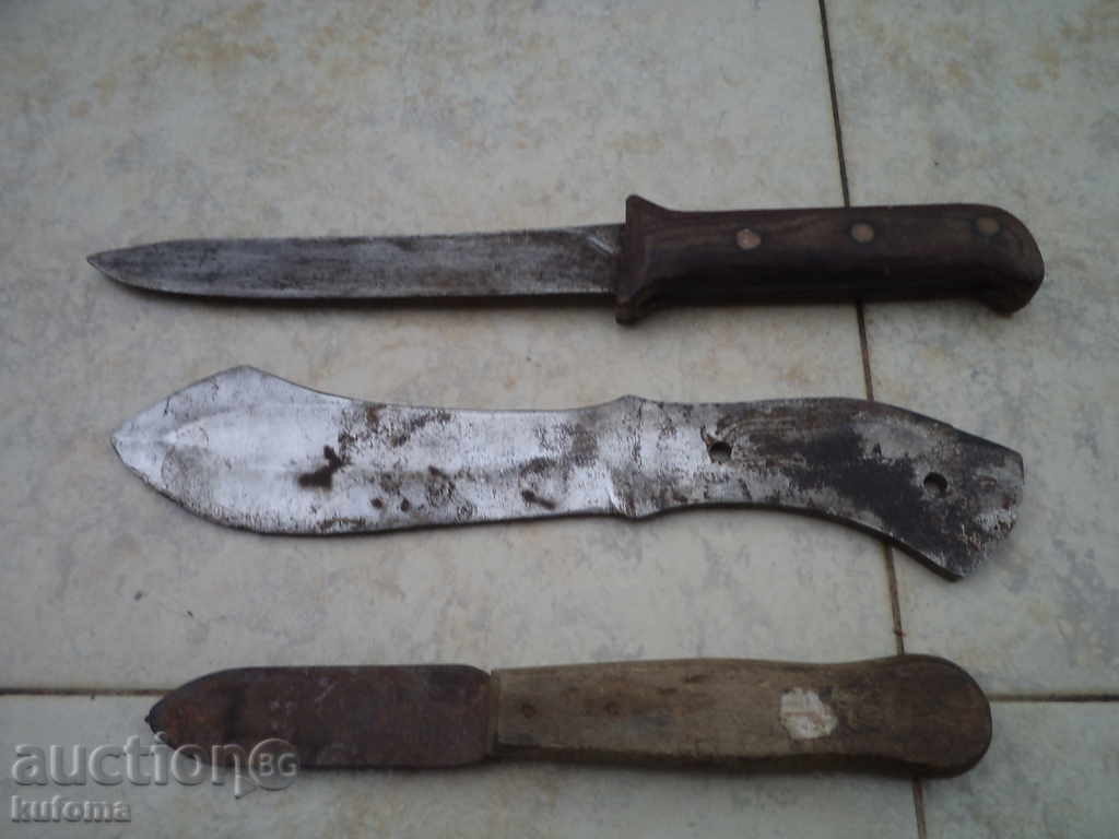 ТРИ СТАРИ НОЖА ТРИ СТАРИ НОЖА