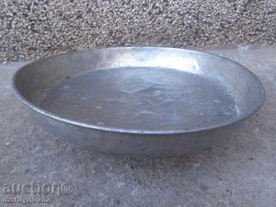 Banitsa tray, baker, tray, blue, copper pot with price 52.00 BGN | € 26.59 Banitsa tray, baker, tray, blue, copper pot with price 52.00 BGN | € 26.59