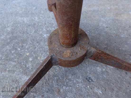 Delivery of Steel stand from industrial lamp with extension and number Delivery of Steel stand from industrial lamp with extension and number