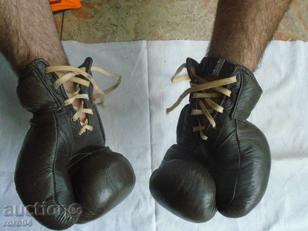 OLD GERMAN BOXING GLOVES - EXCELLENT - 7