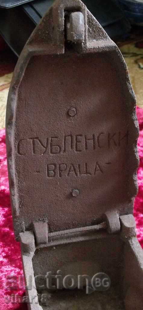 Auction Old iron on coal Auction Old iron on coal