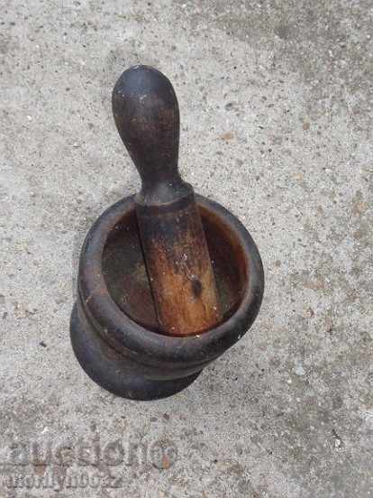 100 year old wood mortar, hammer, mortar, wood, wood with price 68.00 BGN | € 34.77 100 year old wood mortar, hammer, mortar, wood, wood with price 68.00 BGN | € 34.77