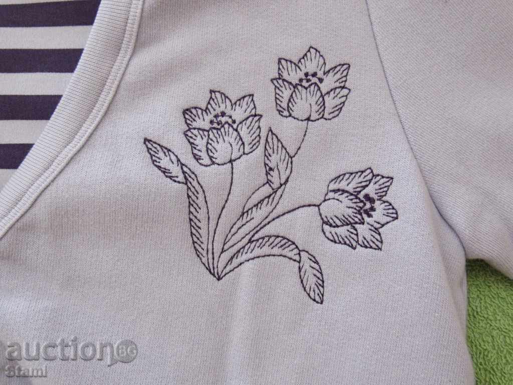 Delivery of Purple blouse and vest for girl size 128, new