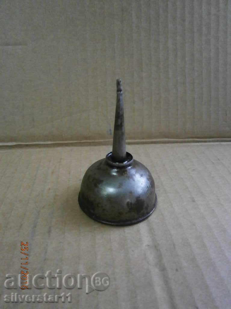 old olive oil with price 10.00 BGN | € 5.11 old olive oil with price 10.00 BGN | € 5.11