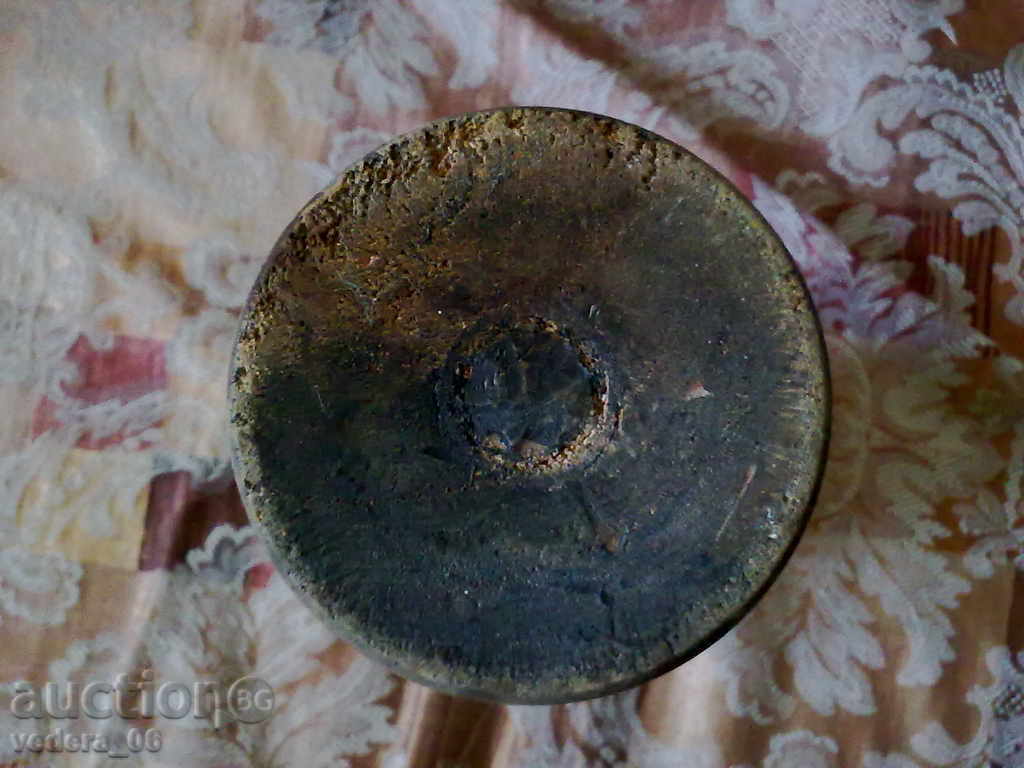 Delivery of old wooden vessel Delivery of old wooden vessel