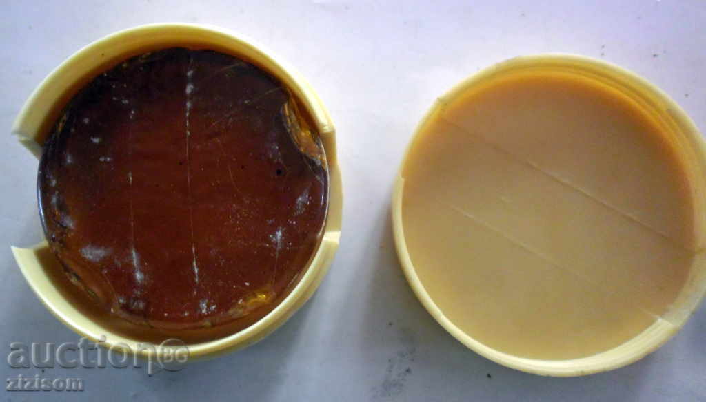 Rosin for violin Czechoslovakia - COLON FOR STRONG with price 15.00 BGN | € 7.67 Rosin for violin Czechoslovakia - COLON FOR STRONG with price 15.00 BGN | € 7.67