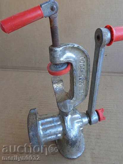 An old meat grinder, a milling machine with price 44.00 BGN | € 22.50 An old meat grinder, a milling machine with price 44.00 BGN | € 22.50