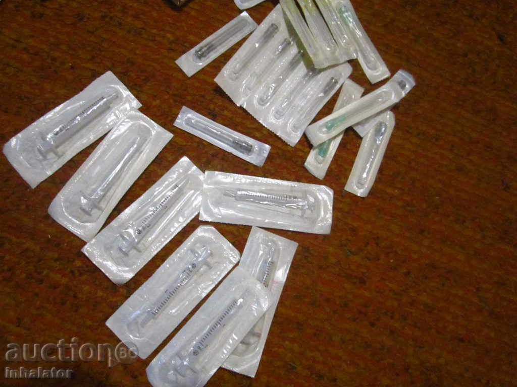 LOT MEDICAL ARTICLES SYRINGES IGLES AND OTHERS - 5 LOT MEDICAL ARTICLES SYRINGES IGLES AND OTHERS - 5