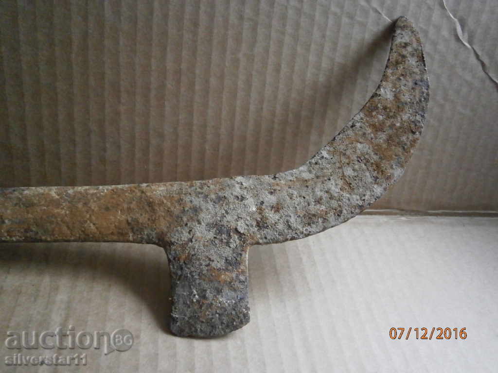 Delivery of old handmade hammer