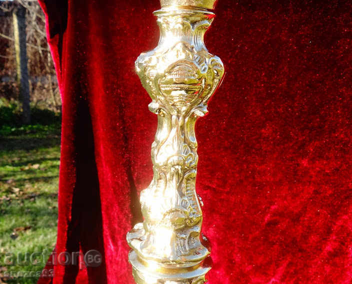 Delivery of Majestic bronze candlestick 6 kg., baroque. Delivery of Majestic bronze candlestick 6 kg., baroque.