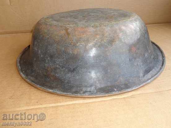 Delivery of Old copper basin, copper, copper vessel, trough Delivery of Old copper basin, copper, copper vessel, trough