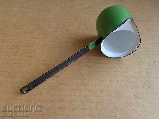 oală emailat, deoarece socialist regimul, potul cu preț 24.00 BGN | € 12.27