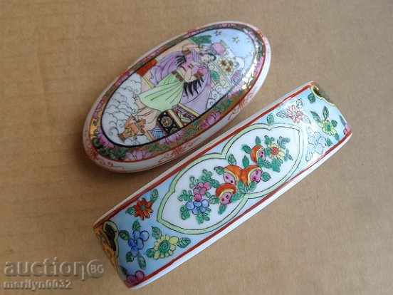 Auction Porcelain hand-painted jewelry box Auction Porcelain hand-painted jewelry box