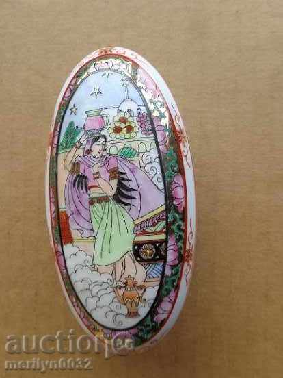 Porcelain hand-painted jewelry box