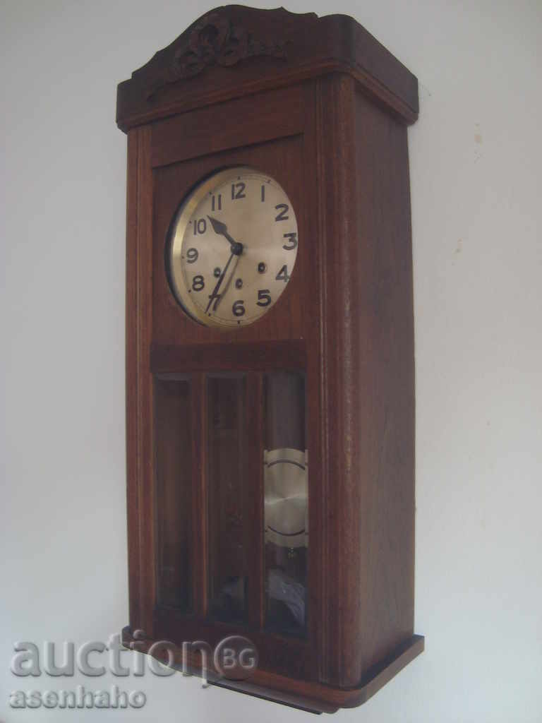 Cabinetul 4/4 Ceas 3 cu preț 250.00 BGN | € 127.82 Cabinetul 4/4 Ceas 3 cu preț 250.00 BGN | € 127.82