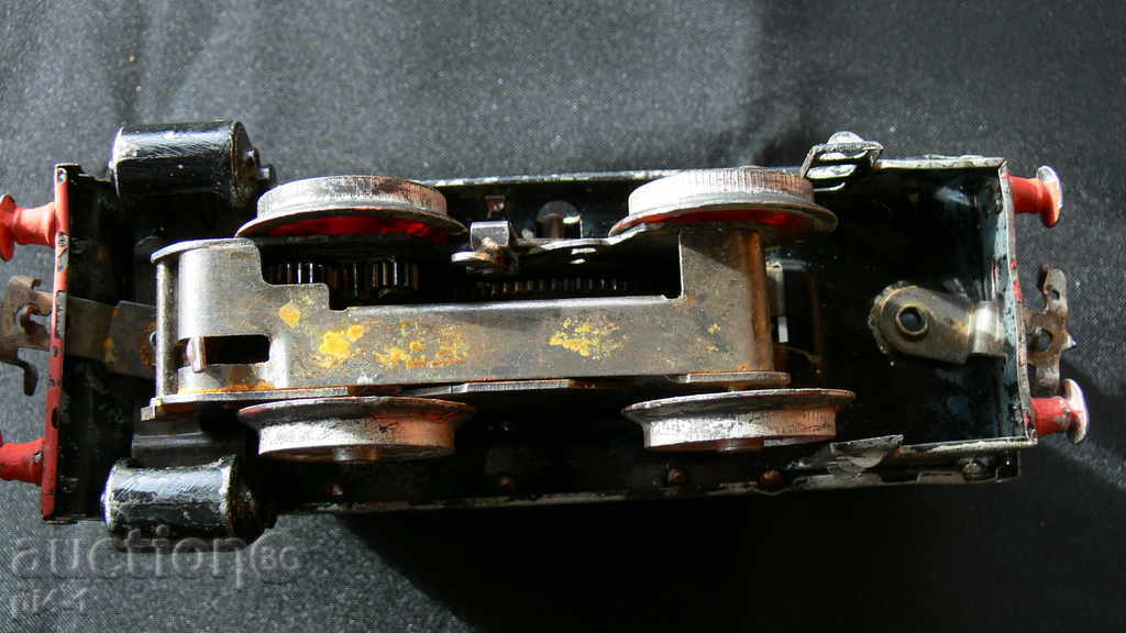 Auction An ancient large metal locomotive Auction An ancient large metal locomotive