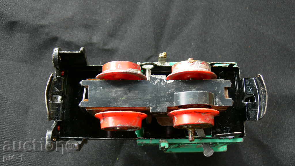 Auction Old metal locomotive Auction Old metal locomotive