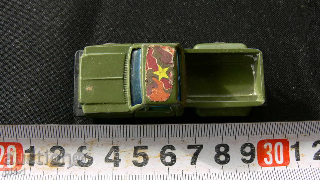 Old metal truck with price 10.00 BGN | € 5.11