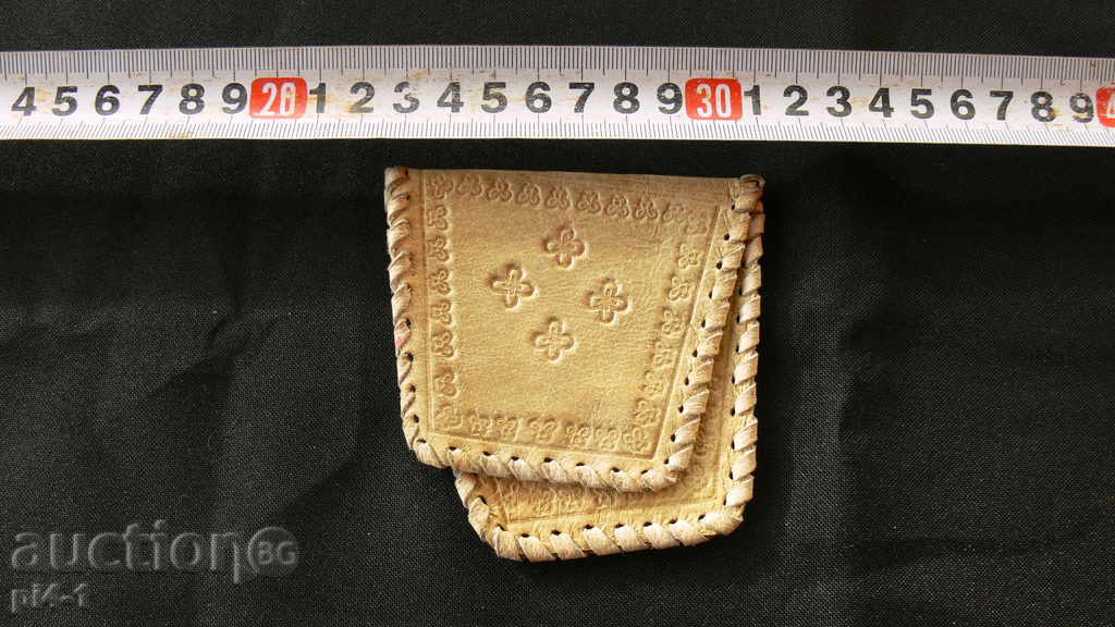 Auction BEAUTIFUL OLIVE LEATHER PORTMON Auction BEAUTIFUL OLIVE LEATHER PORTMON