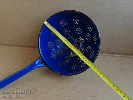 Δημοπρασία Μεταλλικό σουρωτήρι με σμάλτο της Σοσιαλιστικής καθεστώτος, εμαγιέ κατσαρόλα, σουρωτήρι 1949 Δημοπρασία Μεταλλικό σουρωτήρι με σμάλτο της Σοσιαλιστικής καθεστώτος, εμαγιέ κατσαρόλα, σουρωτήρι 1949