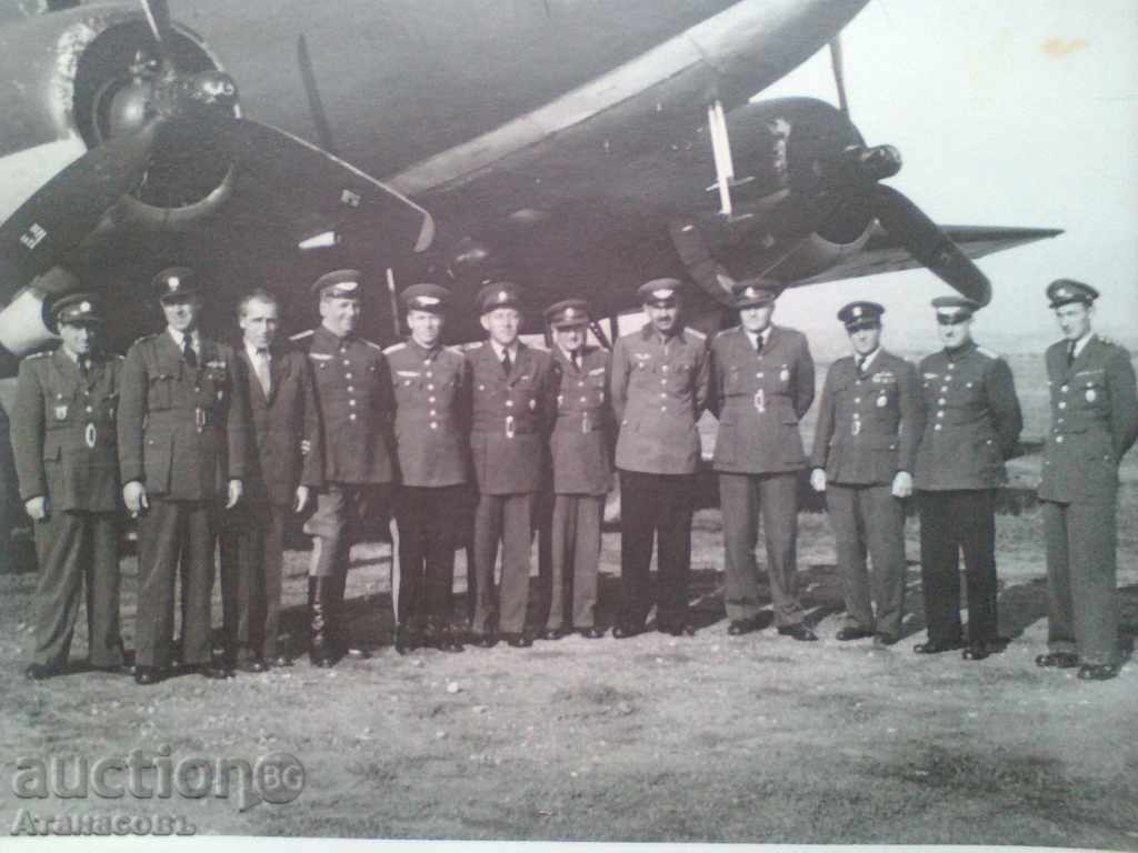 Old Picture Generals Air Force General Aircraft Second World with price 59.99 BGN | € 30.67 Old Picture Generals Air Force General Aircraft Second World with price 59.99 BGN | € 30.67